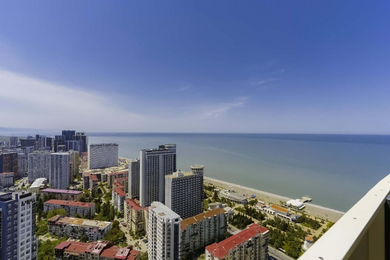 Elegance Sea View Aparthotel In Orbi City Batumi Exterior foto