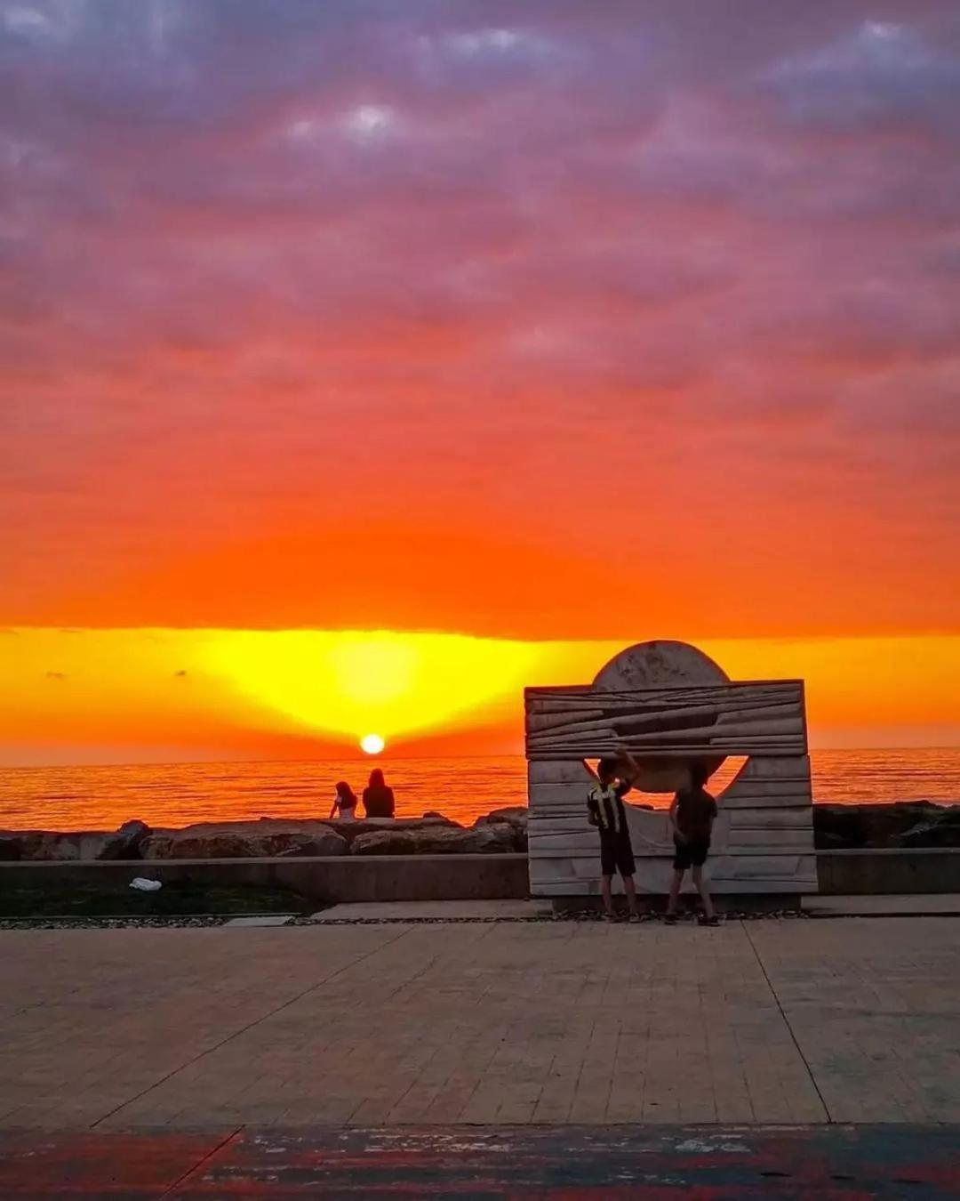 Elegance Sea View Aparthotel In Orbi City Batumi Exterior foto