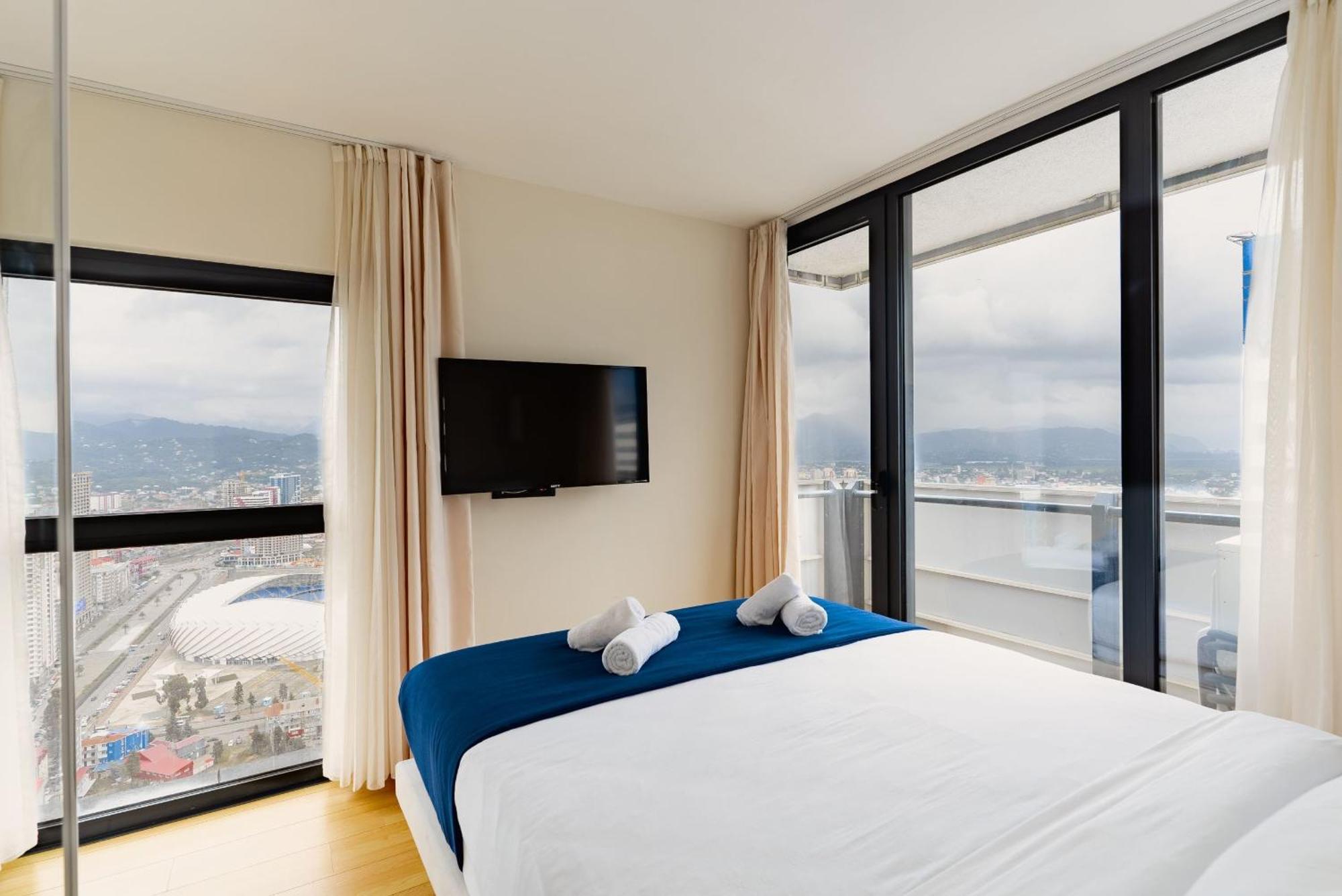 Elegance Sea View Aparthotel In Orbi City Batumi Exterior foto